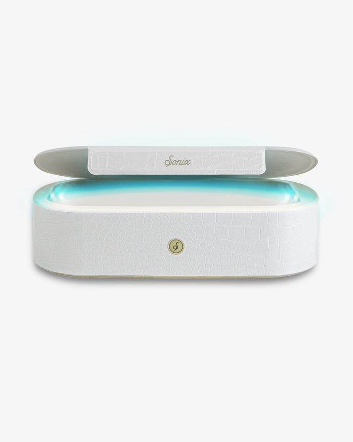 Essentials - Beyond UV+O3 Sanitizing Box- White Croc