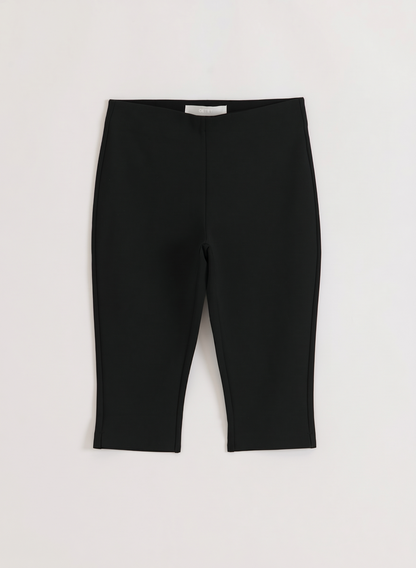 Sleek black Luxe Capri Pants from aim'n with a 3/4 length and comfortable stretch finish. [34-174cm]