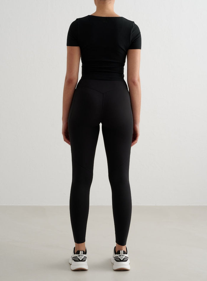 [S - 5'8"]