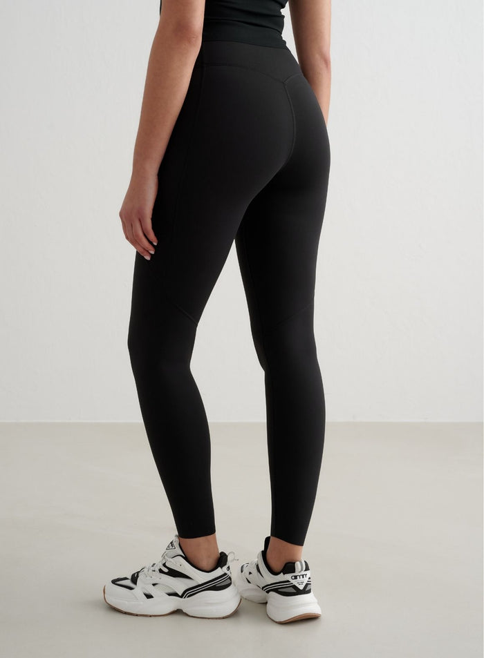 [S - 5'8"]