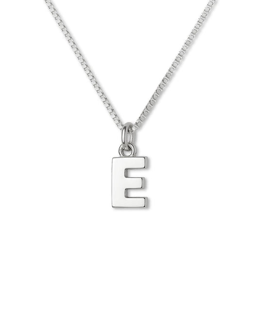 Bokstavshalsband i 925 silver.