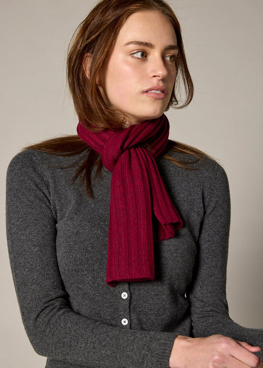 Model wearing Sonya Hopkins burgundy pure cashmere rib scarf