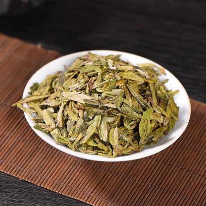 Early Spring Yunnan "Bao Hong" Dragon Well Green Tea | Yunnan Sourcing Tea Shop