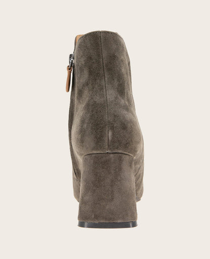 GENTLE SOULS - Danbury Suede Double Gore Heel Boot