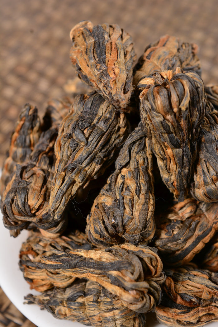 Hand-Made Flowering Black Tea Cones from Feng Qing | Yunnan Sourcing Tea Shop