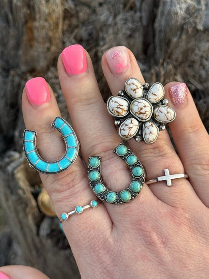 Horse Shoe Iconic Western Stretch Ring