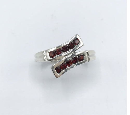 Idaho Garnet Flourish Ring - Zero Point Crystals