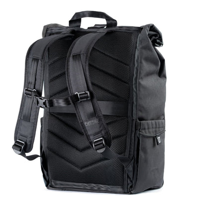 The back of the new Initiate 26L Pack in black #color_black