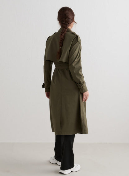[The model wears size M and is 178 cm.]