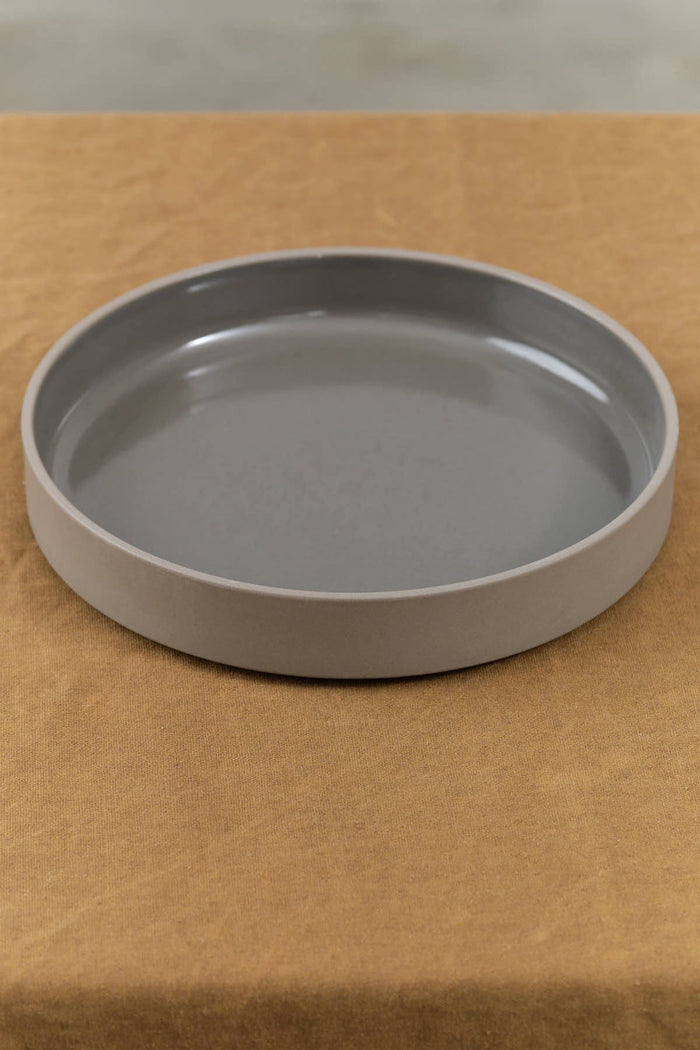 Dark Gray / 8 5/8" Dia X 1 3/8" H