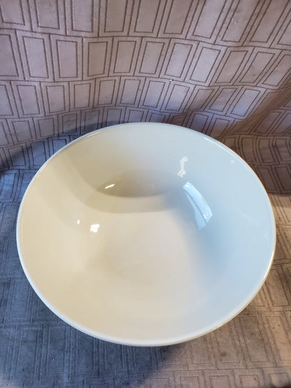 Le Creuset Cotton White Fleur Serving Bowl