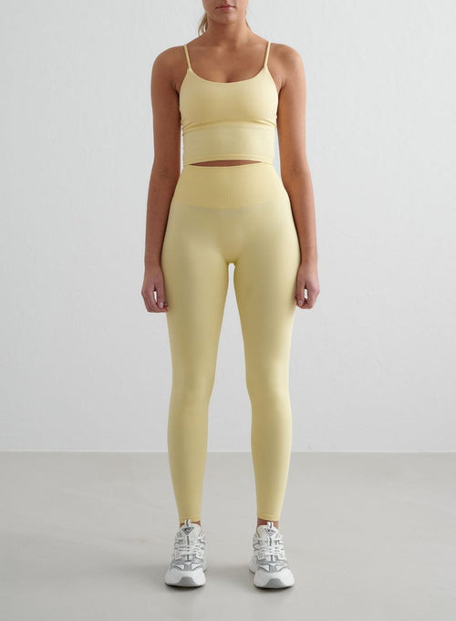 Mellow Shape Seamless Petite Tights