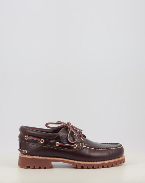 AUTHENTIC BOAT SHOE