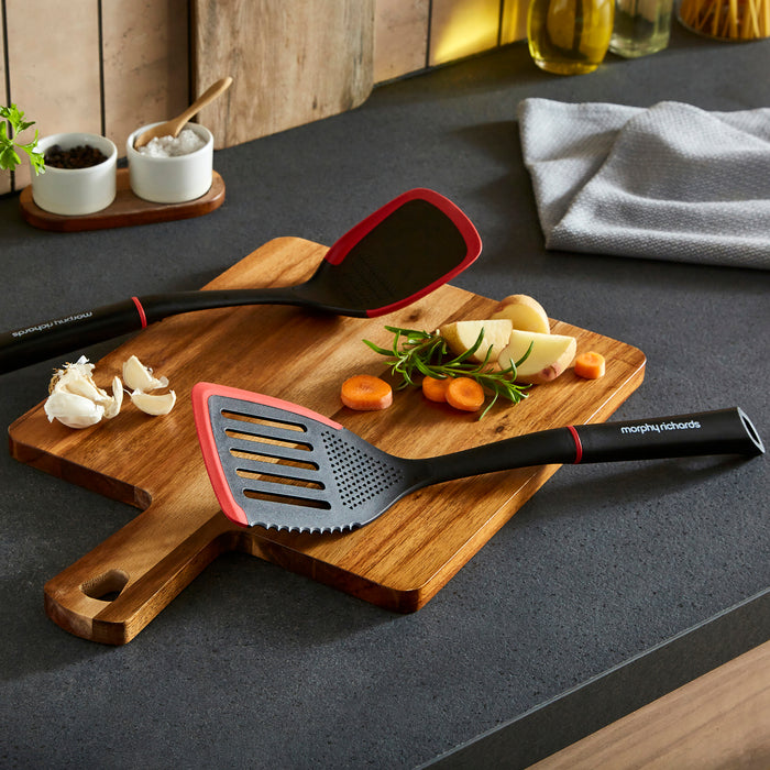 Pizza Pan and Crisper Tray Set and Slotted and Solid Turner Set