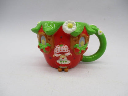 Silver Buffalo Strawberry Shortcake Cake Ceramic 3D Sculpted Mug