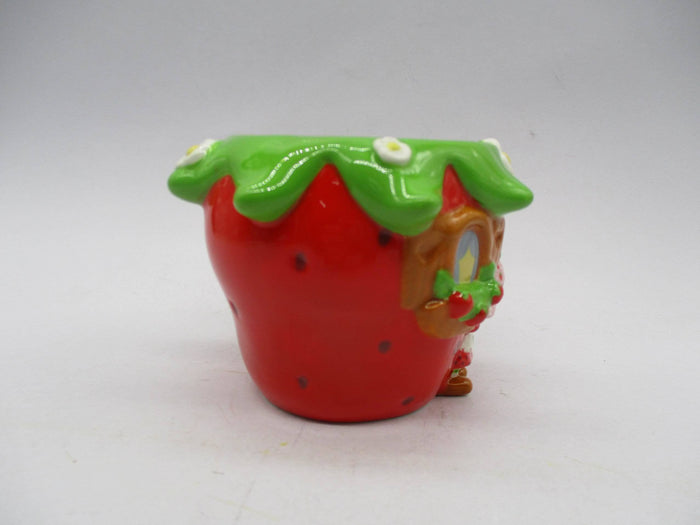 Silver Buffalo Strawberry Shortcake Cake Ceramic 3D Sculpted Mug