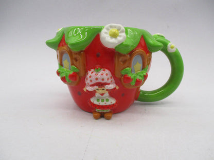 Silver Buffalo Strawberry Shortcake Cake Ceramic 3D Sculpted Mug