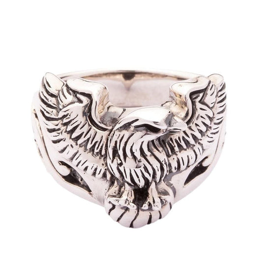 A massive men's eagle ring, meticulously handcrafted from 32 grams of solid sterling silver.