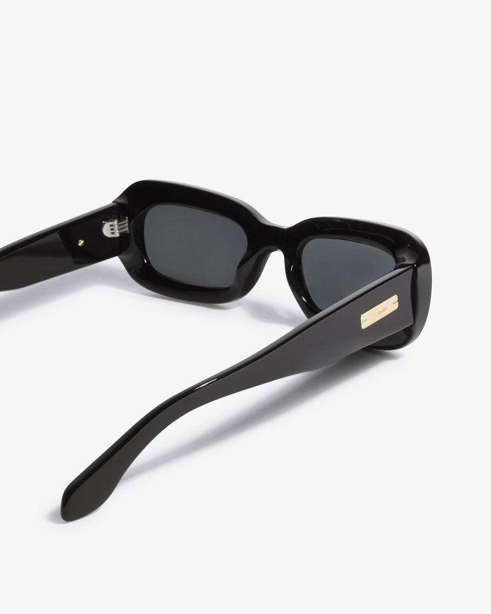 Sunnies - Minnie