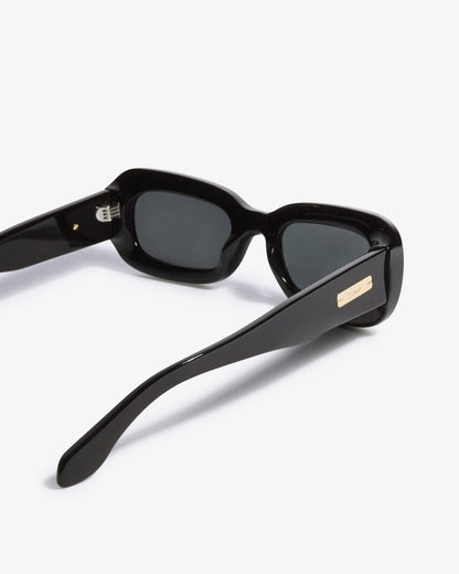 Sunnies - Minnie
