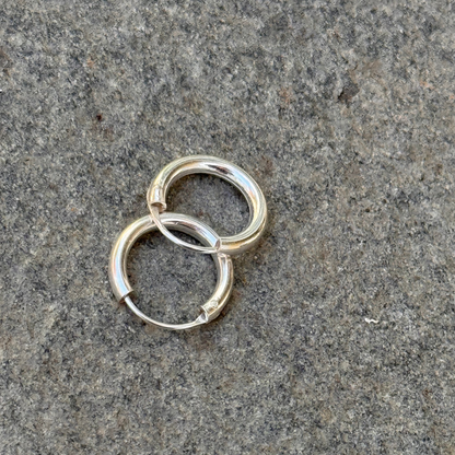 Sterling Silver hoop earrings. 16 mm wide, 3mm thick, nickel free.  925 silver